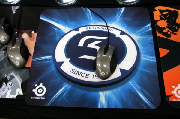 Ikari Optical & Steelseries Mousepad -  =)