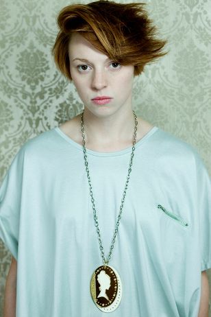 La Roux