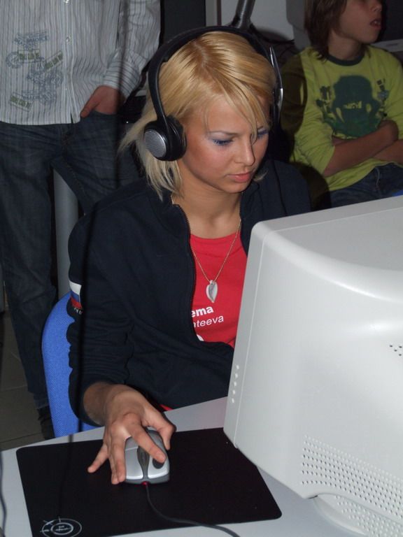 da ya po ubesheski derju myshku, no mne tak udobno :)