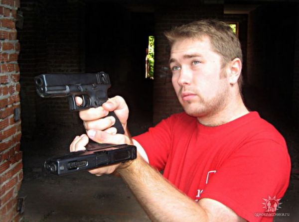Dual glock :)
