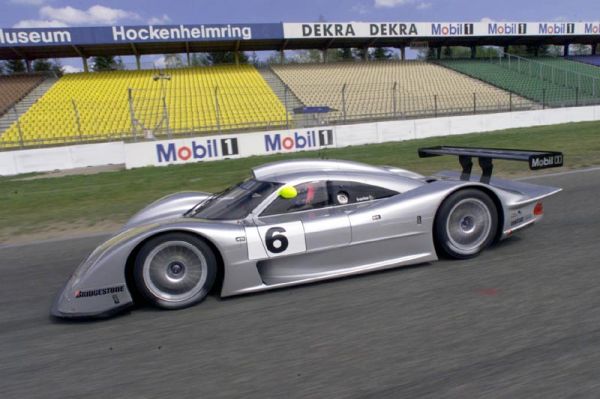 1999_Mercedes_Benz_CLR